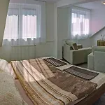 Na Dlouhe Konukevi 3*